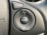 【クルーズコントロール】高速道路もラクラク走行。アクセルを離しても一定速度で走行ができ、長距離運転時の負担を軽減!加速・減速も簡単なスイッチ操作で調整できます。