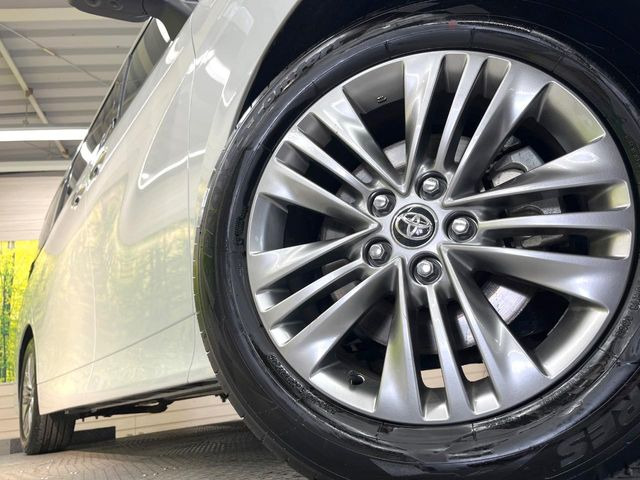 トヨタ アルファード ハイブリッド 2.5 Z の中古車詳細 (12,760km