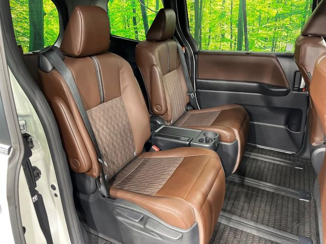 ノアル様　リクエスト トヨタ ノア 1.8 ハイブリッド Z の中古車詳細 (35,945km, ホワイト