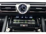 ★運転席と助手席でそれぞれお好みに合わせて温度設定が行えるフルオートエアコンです。外気温や室温、日射量を感知し、吹き出し温度、風量を緻密に制御します