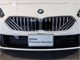 【キドニーグリル】BMWは約90年もの間、ほぼ全ての車両にひと目でBMWだと分かるこの特徴的なフロントグリルが備えられ、デザイン・アイコンとして親しまれてきました。