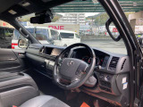 当店の車はルームクリーニング施工済み!納車前には手がけWAX、室内仕上げ清掃で納車をおこなっております!