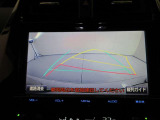 安心のバックモニター搭載。ガイドもあって、夜間でもよく見えます。