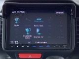 AVメニューはご覧の通り、様々なコンテンツに対応、ドライブを楽しく演出できます。詳しくはスタッフへお尋ねください