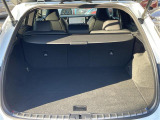 【トランク】積み込みやすくて、たっぷり積める荷室です。シートアレンジできるものは、乗車人数と荷物の量や大きさによってシートを動かすことができるので、より快適なドライブが可能です!
