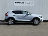 ◆サイド/流麗なプロポーションはVOLVO車の真骨頂。「美しいものと共にありたい」というオーナーの願いを満たします