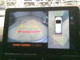 全方位ビューモニター、バックガイドモニター付いております!車庫入れの際にあると役立ちますよ♪