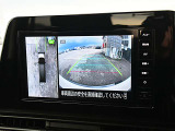 アラウンドビューモニターの映像が大画面ナビにも表示出来ますのでバックも縦列駐車にも便利です。