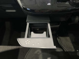 運転席側にドリンクホルダーあります!運転中でも手が届きやすい位置にあって便利です♪