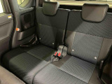 後部座席です。座り心地も足元もゆったり♪♪