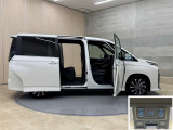 スライドドアは子供やお年寄りでも乗り降りしやすい!狭い場所に駐車した時、壁や隣の車にドアをぶつける心配もありません。雨の日で濡れにくく、お子様のいるママにもおススメな機能です!☆☆両側電動です♪