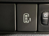 【パワースライドドア】スマートキーや運転席のスイッチでスライドドアの開閉が可能♪電動だから力を入れてドアを開ける必要が無く、小さいお子様でも、重い荷物を持っている時もラクに開け閉めできます♪