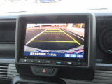 バックガイドモニターで、後方を確認しながら安心して駐車することができます。運転初心者も熟練者も必須の機能ですよ!
