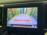 【バックカメラ】駐車時に後方がリアルタイム映像で確認できます。大型商業施設や立体駐車場での駐車時や、夜間のバック時に大活躍!運転スキルに関わらず、今や必須となった装備のひとつです!
