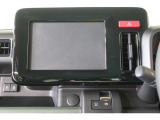 オーディオレス仕様車ですので、お客様好みのナビゲーションやオーディオが装着可能です。