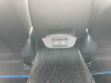 後席用にUSBチャージ付いてます♪