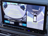 マルチビューカメラも装備しております。周囲の状況も確認出来て、車庫入れの苦手なお客様、もうご心配いりません。バックカメラがあれば、ぶつける心配無し?!重宝してくれると思いますよ^^