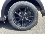 アルミホイールです。足元が引き立つので、車全体のイメージがアップしますよ