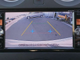 バックカメラ装備!車両後方の映像を確認出来るので、駐車が苦手な方におススメです!