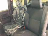 フロントシートです。ゆったり運転ができます。長距離ドライブもラクラク♪♪
