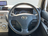 【純正革巻きステアリング】上質な革を使用することで、手にしっかり馴染みとても運転しやすいハンドルです♪