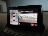 360&deg;ビューモニターを搭載しています。コーナーセンサーと合せてお使いいただくことで、安全、安心にお車の取り回しを行っていただけます。