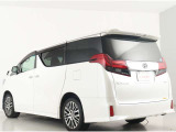 プライバシーガラス装着車両ですので、ご安心くださいませ!