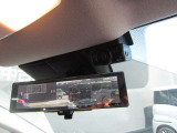 スマートルームミラー装備!後席の荷物が高くても後方視界はカメラで確認できます。