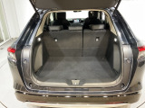広々としたカーゴスペース。週末のお買い物や長期旅行のたくさんの荷物も積載できます。
