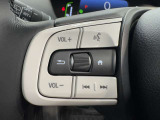 オーディオコントロールスイッチ付き!ハンドルを握ったままチャンネルや音量の調整が可能です。見た目以上に運転していると便利な機能なんですよ。