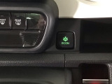 ★ECONスイッチ★ エコドライブを加速しよう!スイッチをONにすると、運転の仕方によるロスを抑え込み燃費をよくするようクルマが頑張ります(*^ー^*)燃費向上にチャレンジ♪