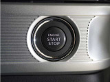 【プッシュエンジンスタート】ポケットやバックなどにキーを入れたまま探さなくてもロックの施錠、開錠、エンジンスタートも出来ます。