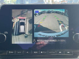 【アラウンドビューモニター】空から見下ろしているような視点で周囲を確認できます。スムースな駐車をサポートします♪