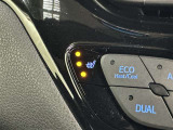 【シートヒーター】運転席と助手席をそれぞれ独立して操作でき、無段階に温度調節も可能なため、座る人と室内温度にあわせることができ快適です。