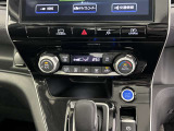 オートエアコンで快適な車内温度を演出してくれます!