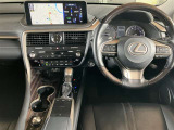 レクサス認定中古車ならではの美しいシートは、乗るたびに上質な快適さを提供します。