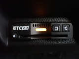 デザインスッキリのビルトイン『ETC』!高速道路の特典はもちろん、キャッシュレスなので料金所では徐行するだけで通過可能です!