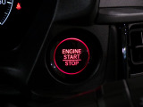 鍵を取り出さなくても、ワンプッシュでエンジンのスタート、ストップが簡単にできて便利です。
