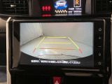 車庫入れや後方操作をサポート!苦手な駐車も安心のバックモニター付きです♪ガイド線も表示されますので、どこまで下がれば良いか目安にもなります☆