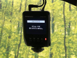 【全方位ドライブレコーダー】安心・安全なカーライフに必須のドライブレコーダーを装備!走行中はもちろん、あおり運転や事故に遭遇した際の状況も映像で記録し、万一のリスクに備えます