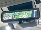 【デジタルインナーミラー】後席の大きな荷物や同乗者で後方が確認しづらい時でも安心!カメラが撮影した車両後方の映像をルームミラー内に表示。クリアな視界で状況の確認が可能です!