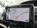 日産純正カーナビゲーション・大画面表示で地図も見やすく、初めての道もこれがあれば安心ですね。