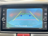 【バックモニター】駐車時に後ろの映像がナビゲーションにうつるので駐車がらくらく★車庫入れが心配な方もバックモニターで安心★