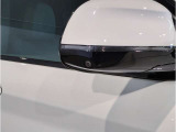 【BMWミラー】視認性の高いスタイリッシュなミラー。自動防眩機能も付いており夜間のドライビングをサポートします。