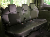 3列目シートはもちろん状態良好☆大人でもゆったりと座って頂けますので、大人数でのお出かけもラクラクです♪ご家族で、気の知れた仲間で、ドライブに行くのが楽しみですね♪
