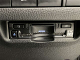 【ETC車載器】アンテナ分離型のETCを装備しています。今では当たり前になったETC。高速道路でかなり便利です。