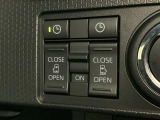 【両側電動スライドドア】リア両側は電動スライドドア!軽い操作で簡単開閉、狭い駐車場など乗り降り快適で強風時も安心です♪