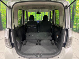 普段のお買い物や通勤、送迎等に十分な荷室スペースを確保しております。セカンドシートを倒すと、大きな荷物の積載も可能です♪