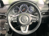 【純正革巻きステアリング】上質な革を使用することで、手にしっかり馴染みとても運転しやすいハンドルです♪