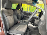 運転席シート廻りは使用感も少なく、良好な状態となっています。前オーナー様が丁寧に使っていたことがよくわかりますね。
